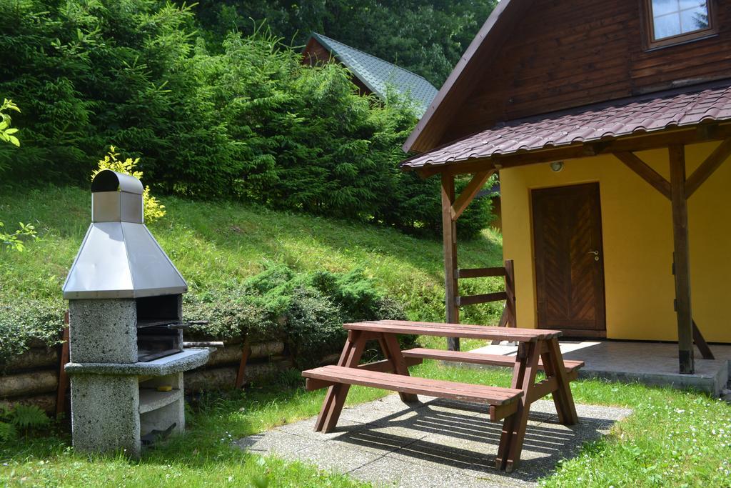 Chaty Pod Knizeci, Trojanovice Exterior foto